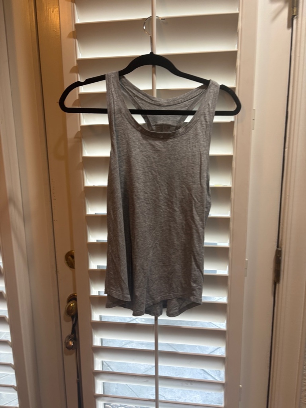 ❤️SALE❤️Perfect condition Lululemon Women’s Grey Sleeveless Tank Top